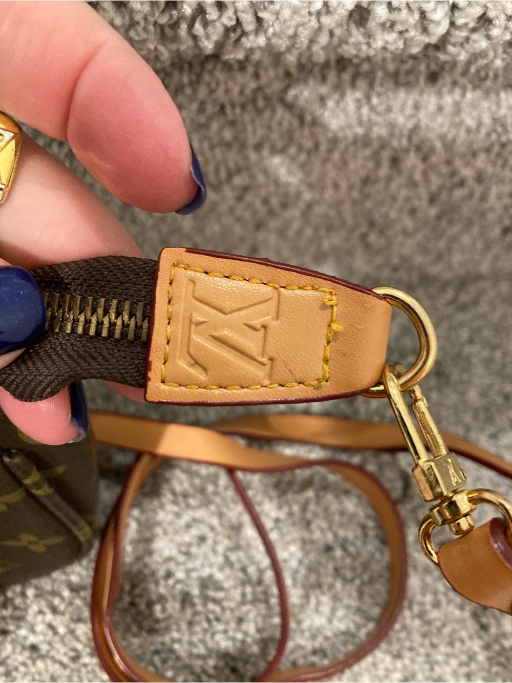 SOLD! 🌺Louis Vuitton Monogram Crossbody Pochette in Brown and Tan🌺 - Picture 8 of 15
